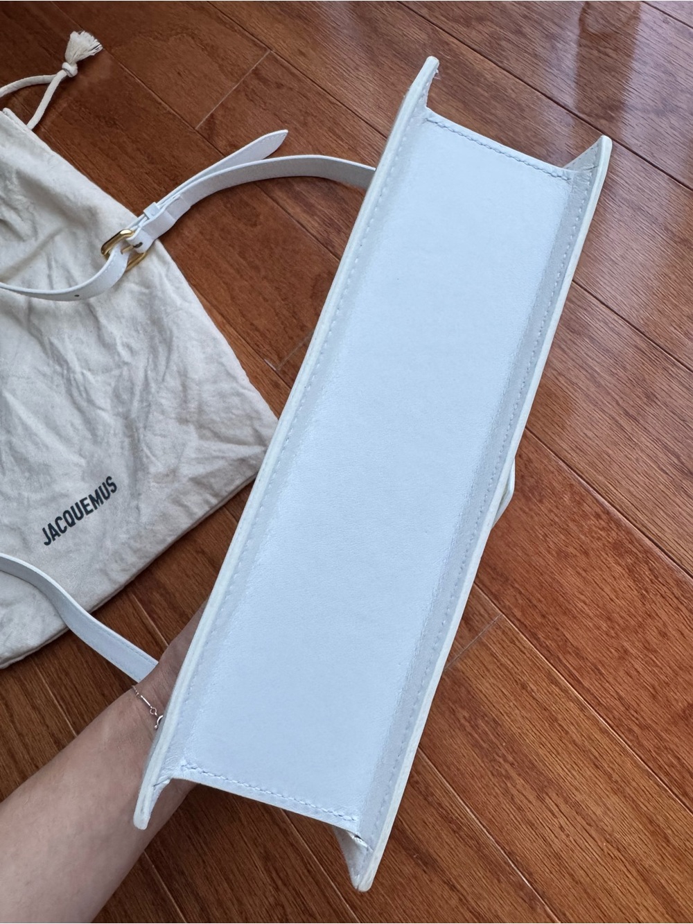 Jacquemus Le Grand Bambino Leather Top-Handle Bag White - Picture 6 of 17